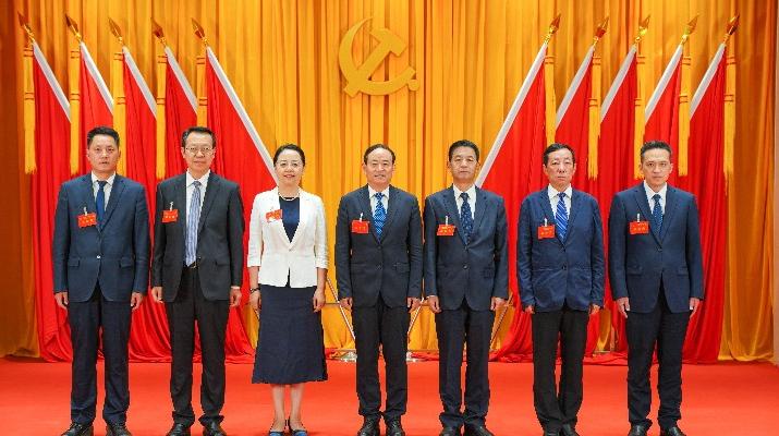 5月27日下午，中国共产党<a href='http://21628992.dongyvietnam.net'>正规电子游艺网址</a>第一次代表大会胜利闭幕。大会选举产生了中国共产党<a href='http://21628992.dongyvietnam.net'>正规电子游艺网址</a>第一届“两委”委员。大会以无记名投票方式差额选举产生了<a href='http://21628992.dongyvietnam.net'>正规电子游艺网址</a>第一届党委委